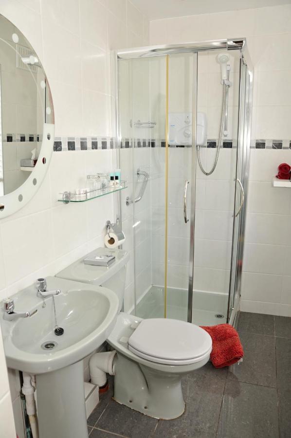ترامور Cloneen House Bed & Breakfast الغرفة الصورة